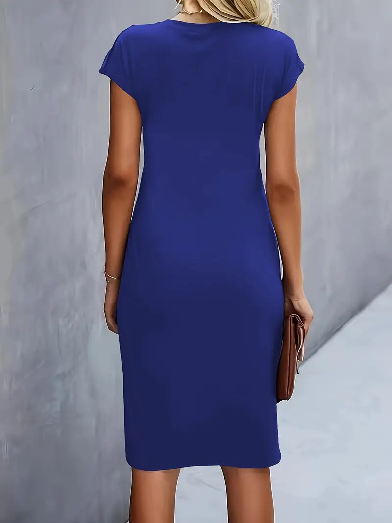 Women’s midi dress | Tailored fit | Round neckline | Lightweight breathable fabric | Versatile occasions